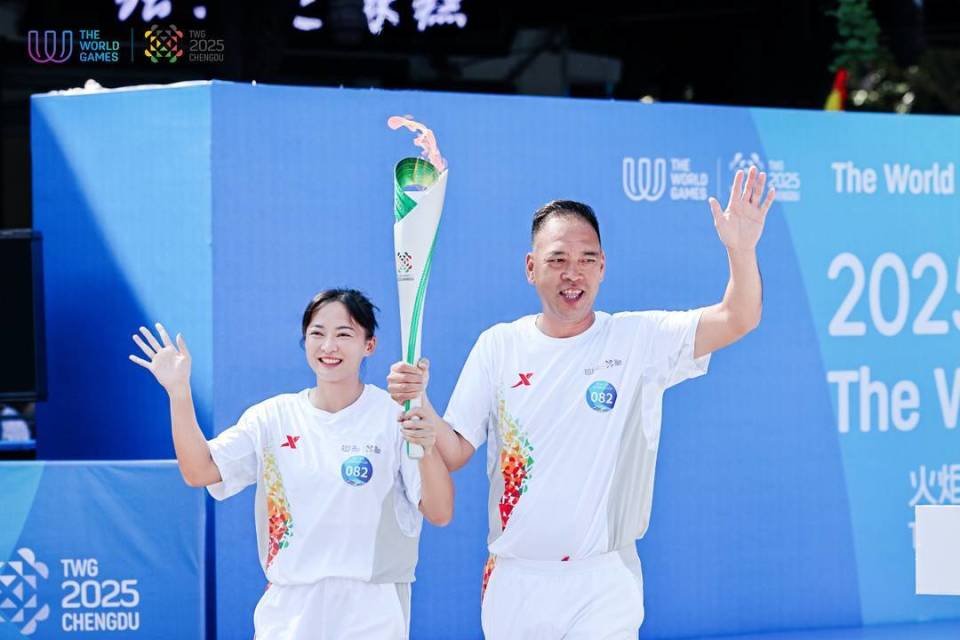火炬手, 欢迎向我们