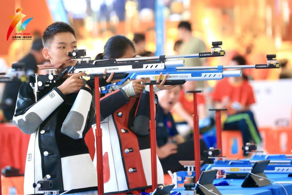 Dqmwg, NGMd, 届运动会组