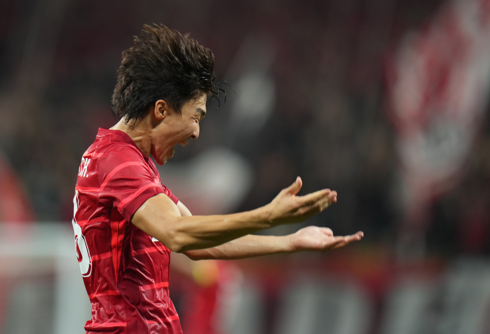 在比赛中射, Omdfi, inews