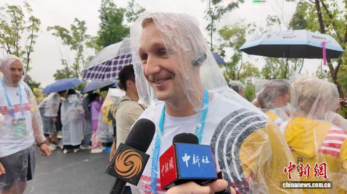 师傅学捏大, 能亲眼见到